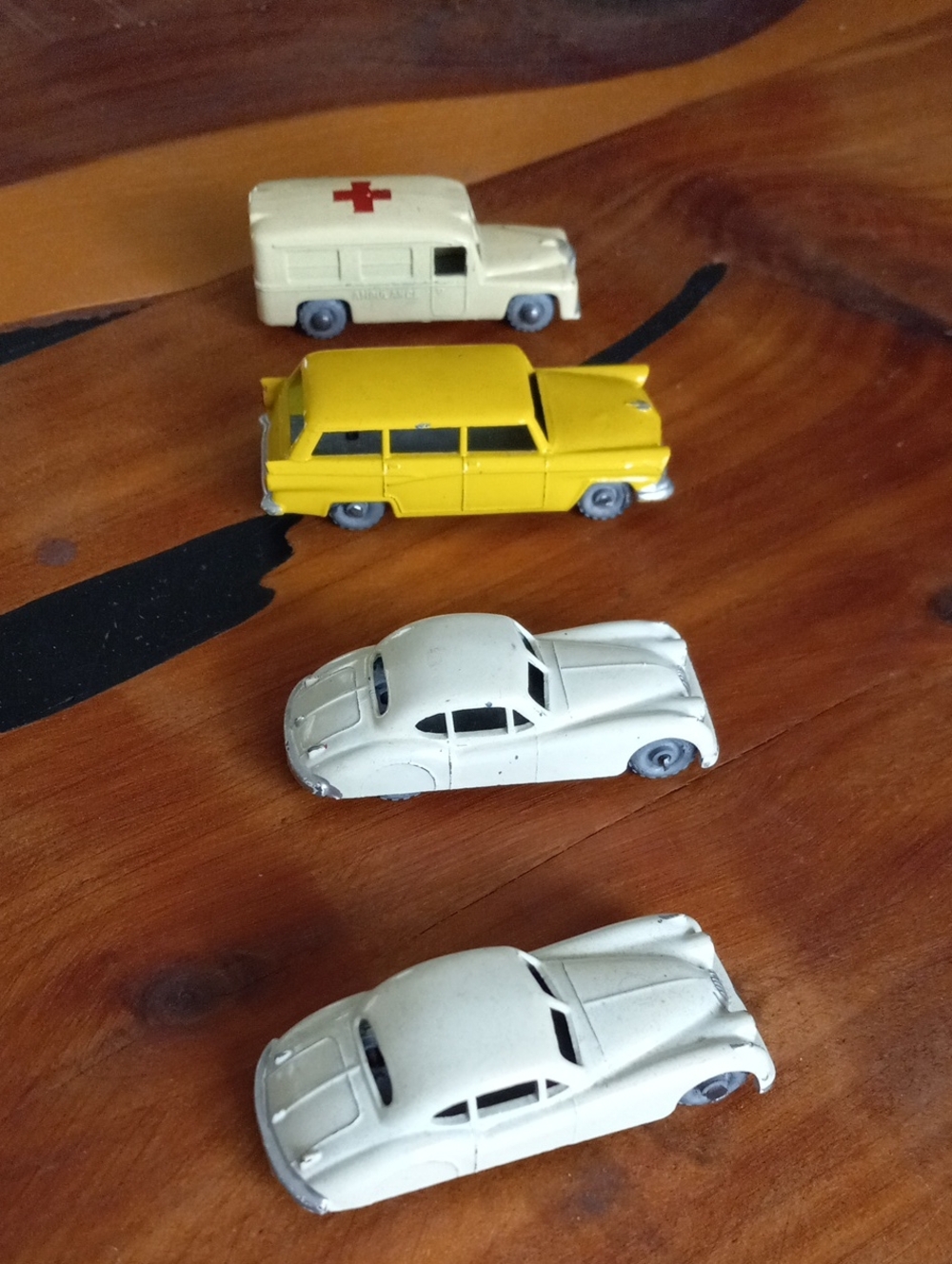 Vintage Diecast Toy Car Lot Matchbox Lesney Tootsietoy 1950s 1960s - Picture 5 of 8